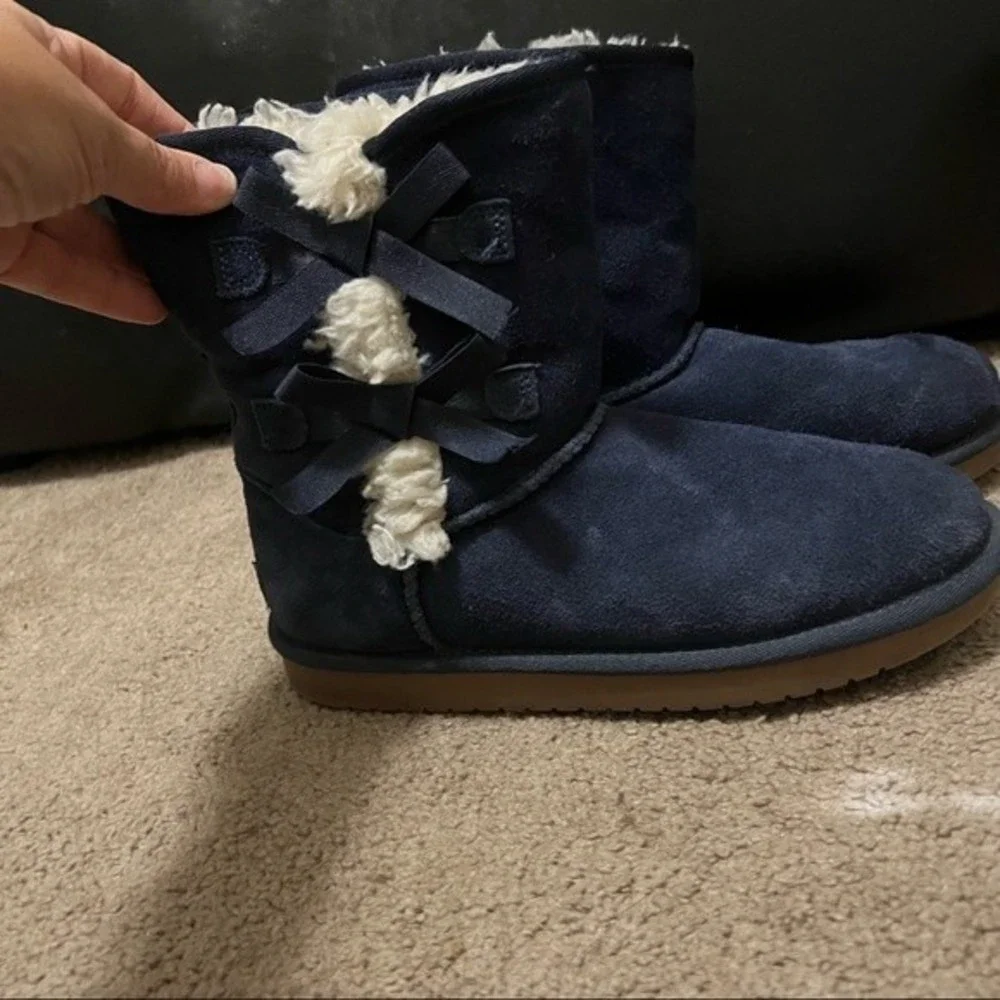 Koolaburra Victoria Short Shearling Boot